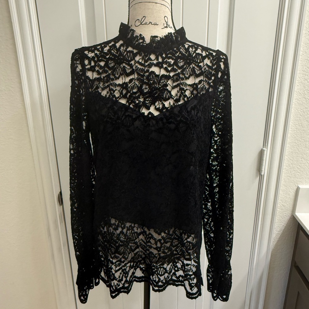 Anthropologie Umgee Black Lace High-Neck Sheer Blouse with crop lining sz M